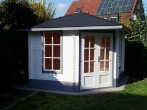 Kampinis sodo namelis Leonie 28mm